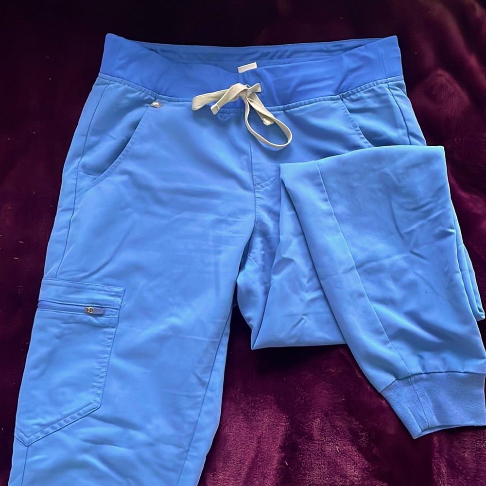 Figs scrub bottoms Zamora in Ceil Blue: Small